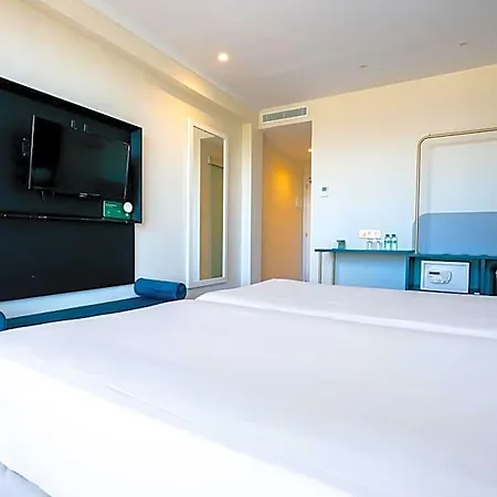 Nura Boreal Hotel 3*