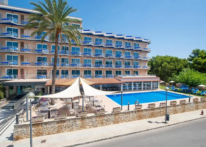 Nura Boreal Hotel 3*